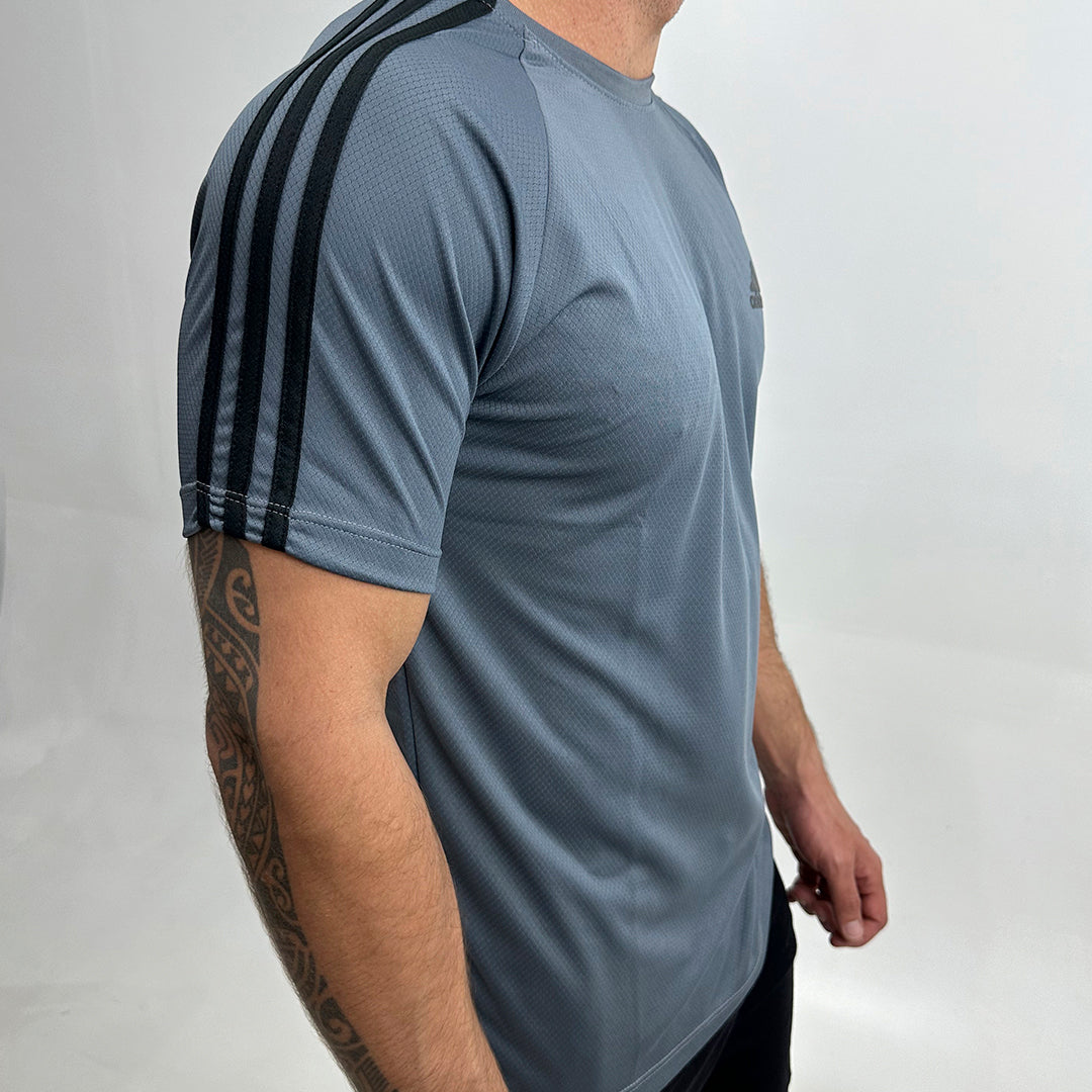 Camiseta Dry Fit III Listras – Ombro Elegante