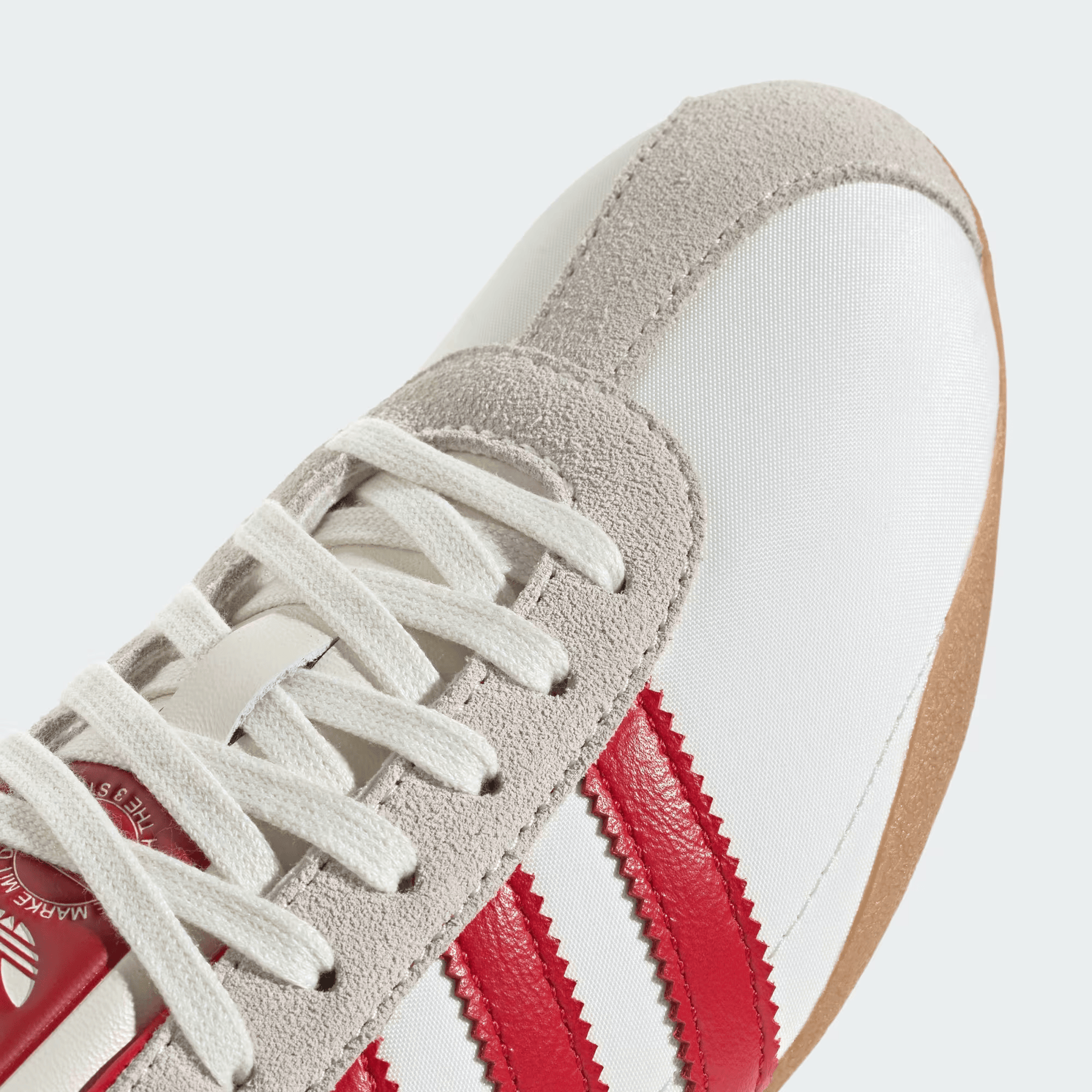 TOKYO BRANCO COM – VERMELHO Exclusivo