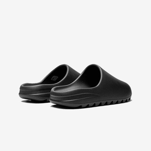 Yeezy Slide – Onyx Premium