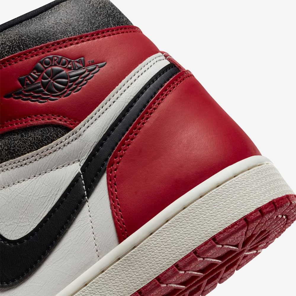 Air Jordan 1 High Chicago Lost and – Found Clássico