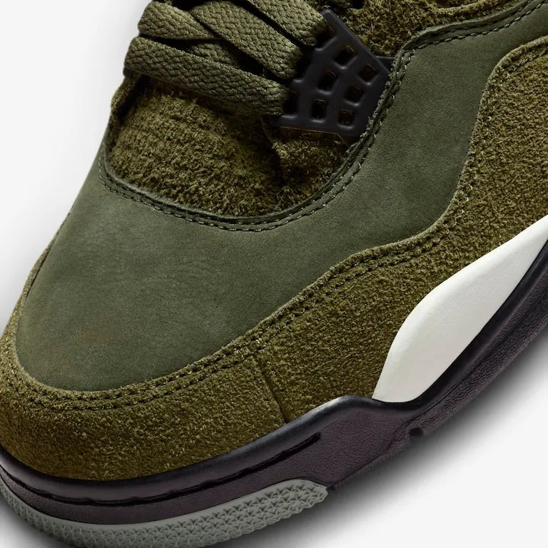 Air Jordan 4 Medium – Olive Premium