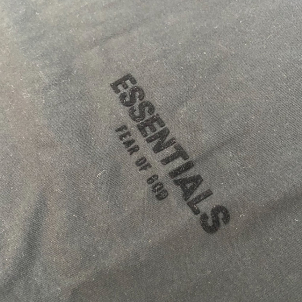 Camiseta Fear Of God Essentials Stretch Limo – SS22 Premium