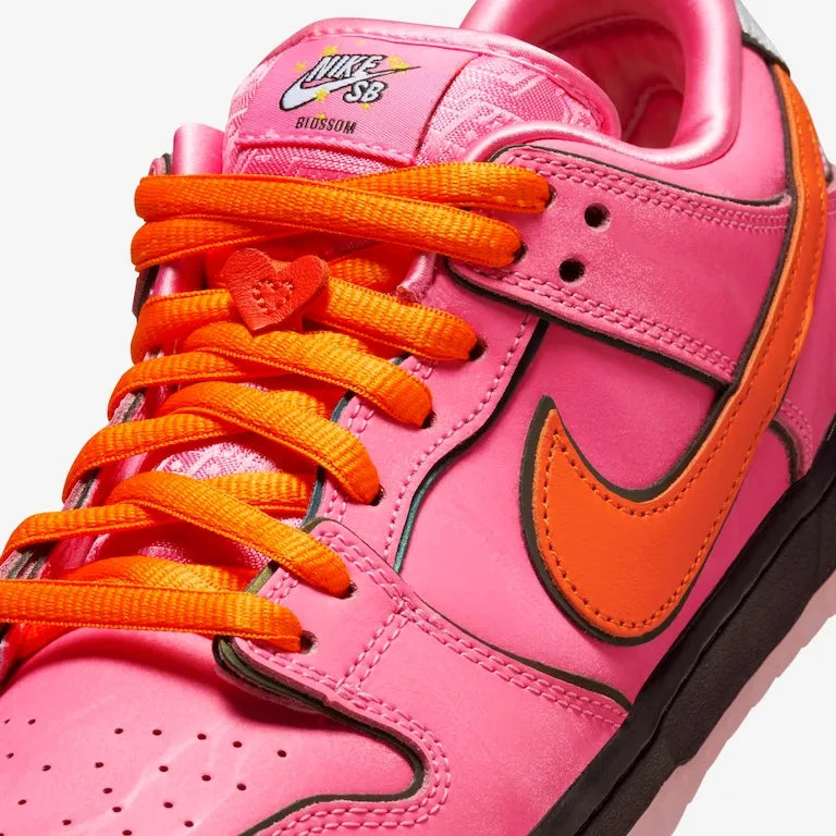 The Powerpuff Girls x SB Dunk Low – Blossom Exclusivo