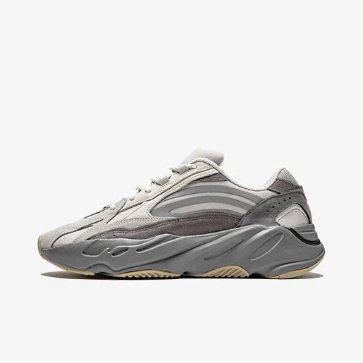 Yeezy Boost 700 V2 – Tephra Clássico