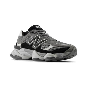 9060 - Black Castlerock