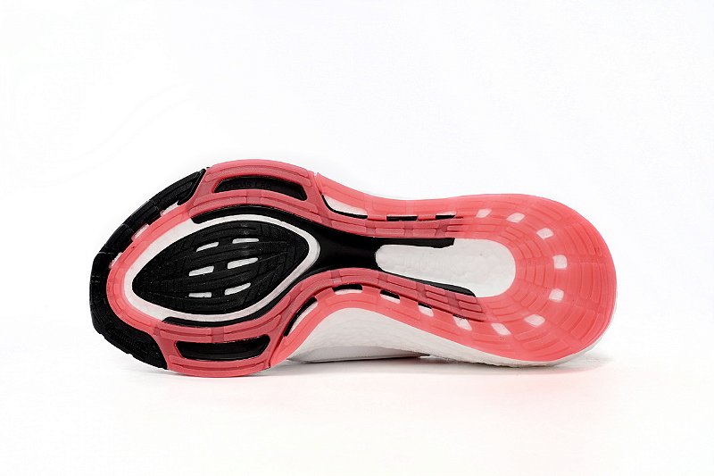 Ultraboost 22 – White Vivid Red Clean