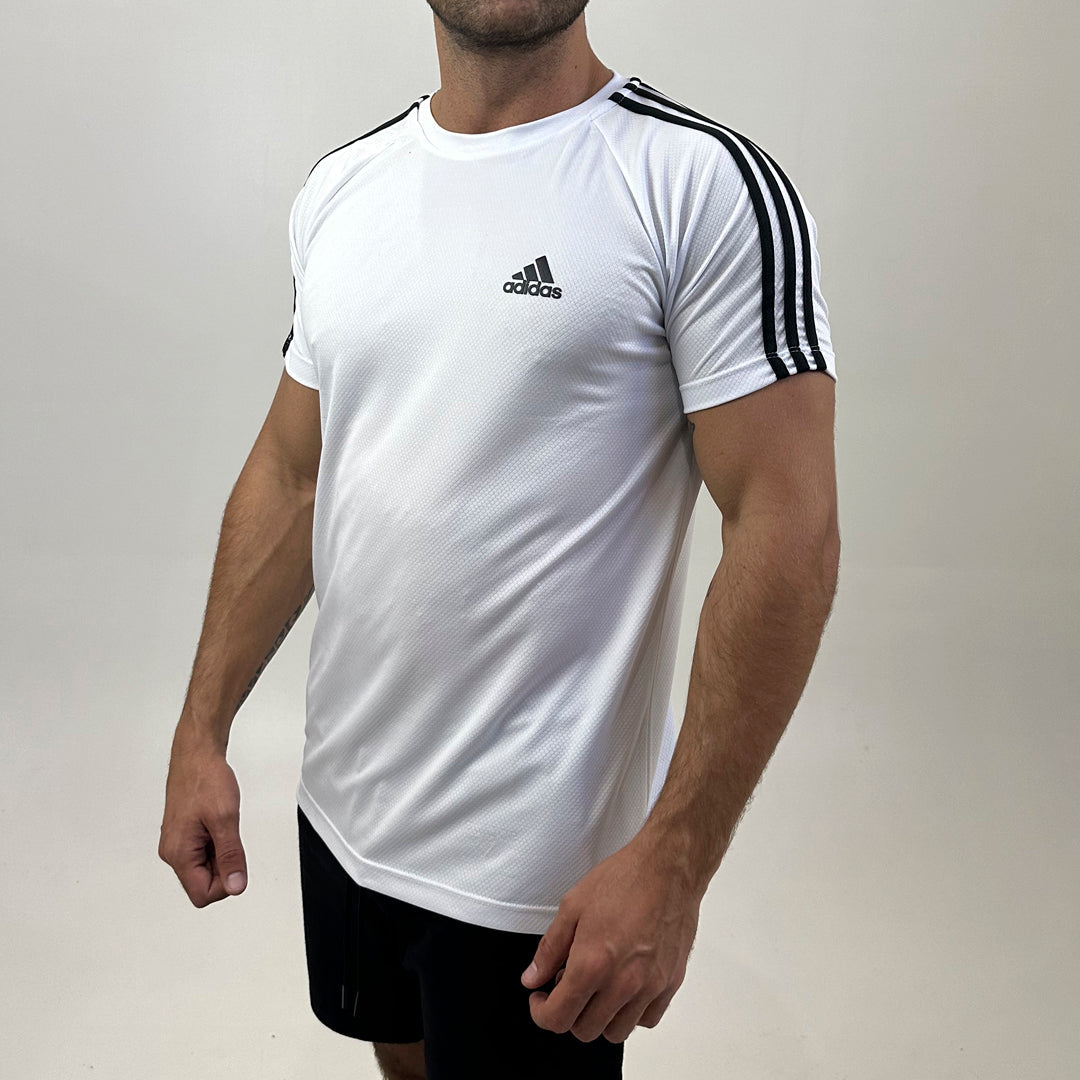 Camiseta Dry Fit III Listras – Ombro Elegante