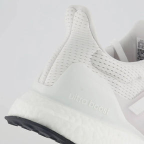 TÊNIS ULTRABOOST – 1.0 Elegante