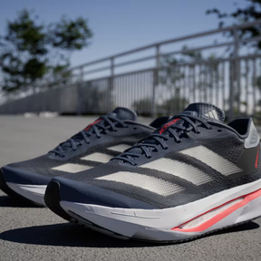 CORRIDA ADIZERO SL2 – METÁLICO Confortável