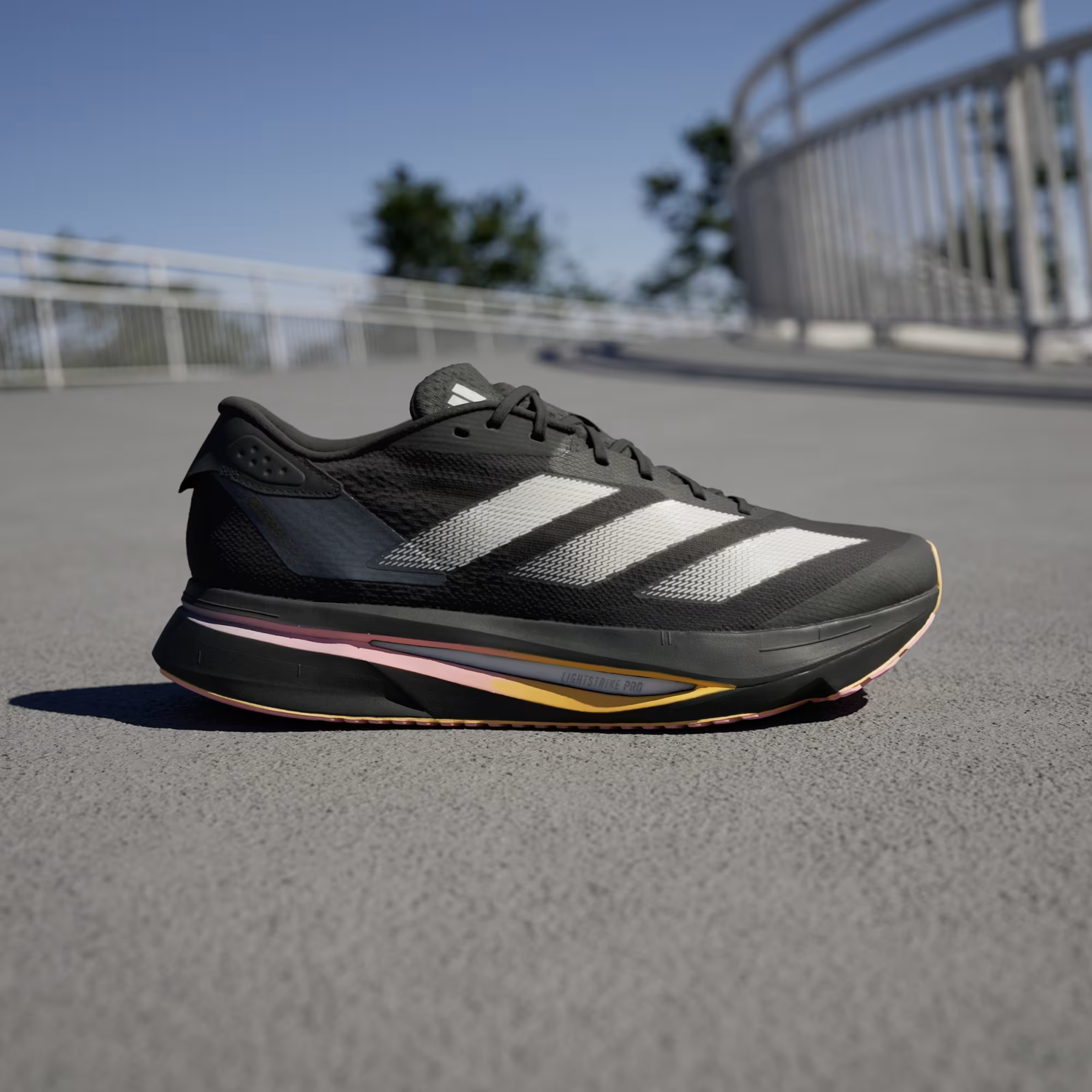 CORRIDA ADIZERO SL2 – SPARK Exclusivo