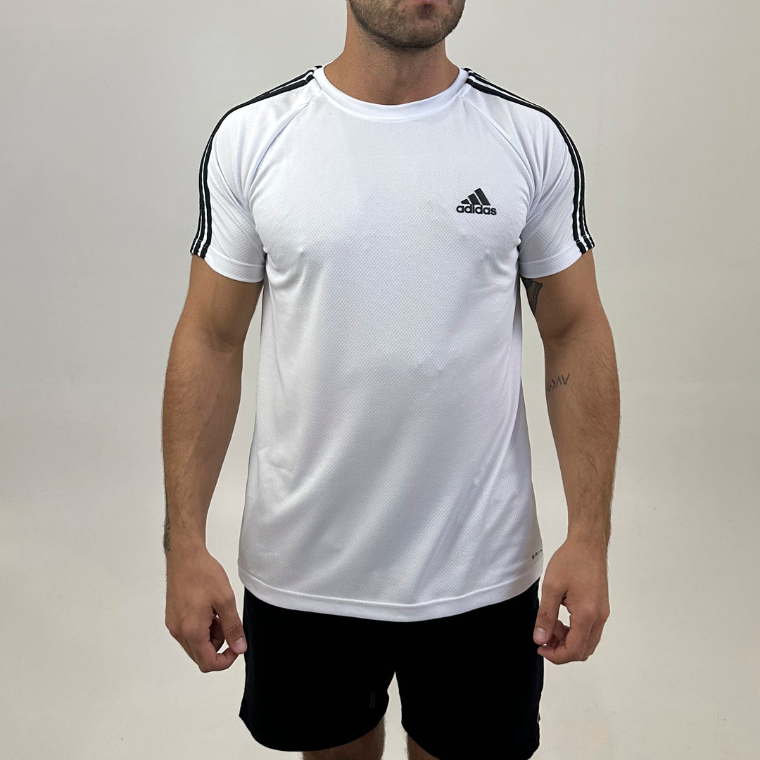 Camiseta Dry Fit III Listras – Ombro Elegante