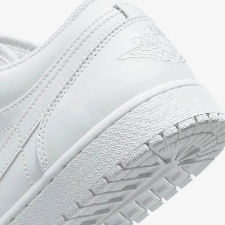 Air Jordan 1 Low Triple – White Clean