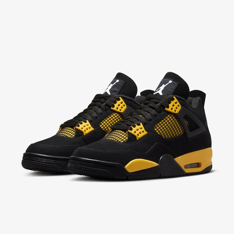 Air Jordan 4 – Thunder Clássico