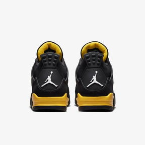 Air Jordan 4 – Thunder Clássico