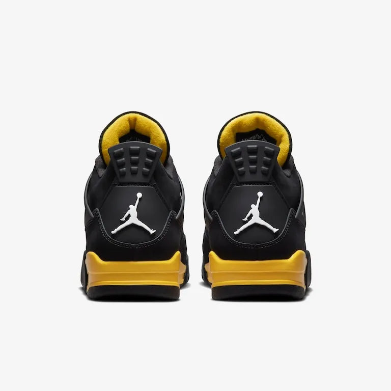 Air Jordan 4 – Thunder Clássico