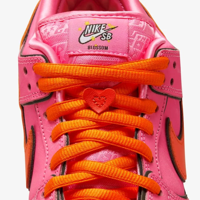 The Powerpuff Girls x SB Dunk Low – Blossom Exclusivo