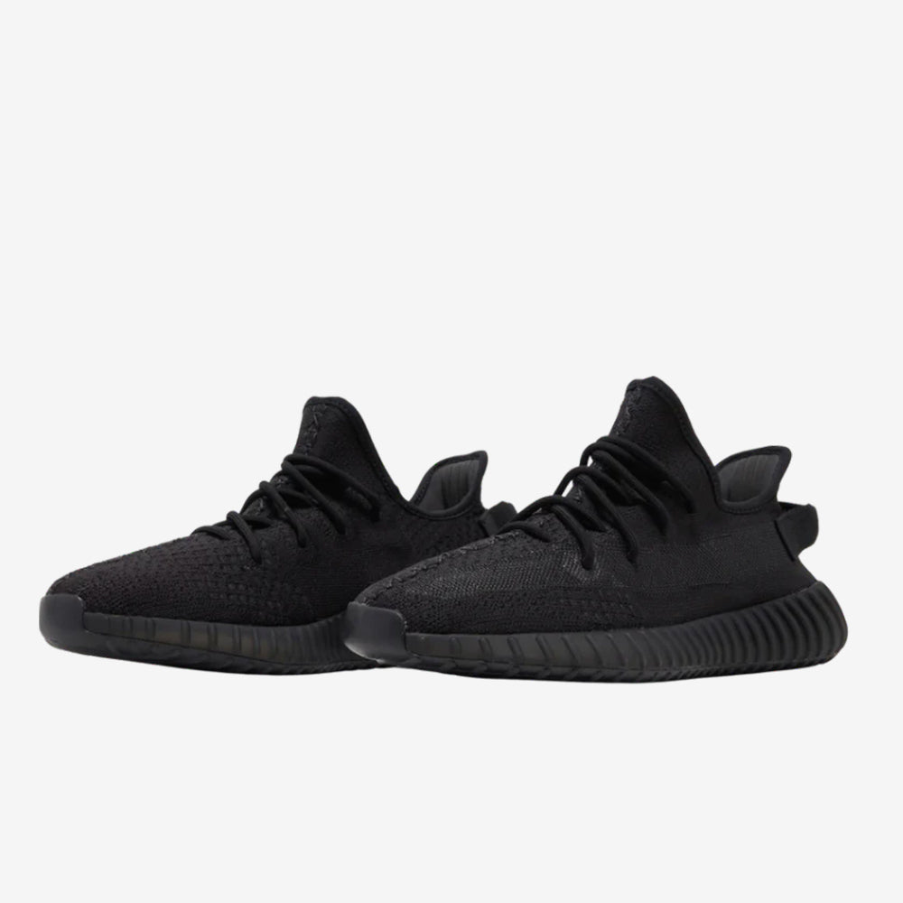 Yeezy Boost 350 V2 – Onyx Elegante