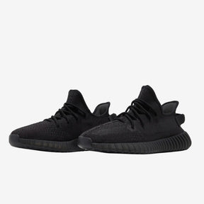 Yeezy Boost 350 V2 – Onyx Elegante