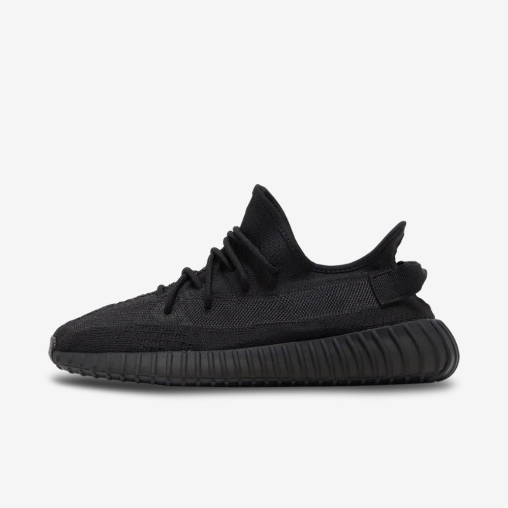Yeezy Boost 350 V2 – Onyx Elegante