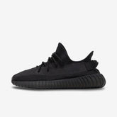 Yeezy Boost 350 V2 – Onyx Elegante